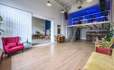 Арендовать Светлый и тёплый лофт