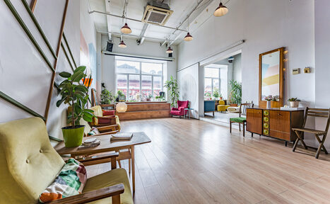 Арендовать Светлый и тёплый лофт