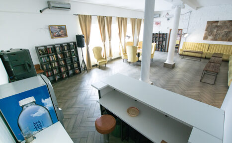 Арендовать Loft Far4, Лофт Фарфор (Лофт Фар4). Лофт80кв.м