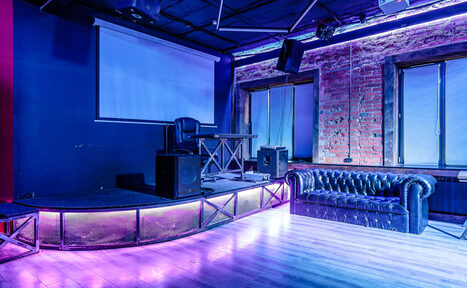 Арендовать Space Loft Лофт-пространство с неоновой подсветкой