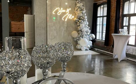 Арендовать SoldOut Lофт. Лофт-пространство с панорамными окнами