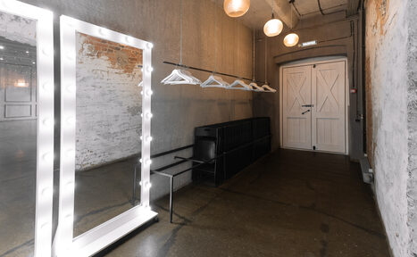 Арендовать SoldOut Lофт. Лофт-пространство с панорамными окнами