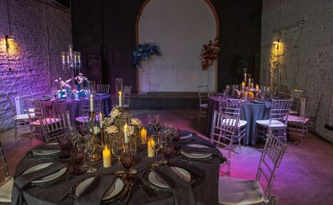 Арендовать Дизайнерский лофт с высокими потолками