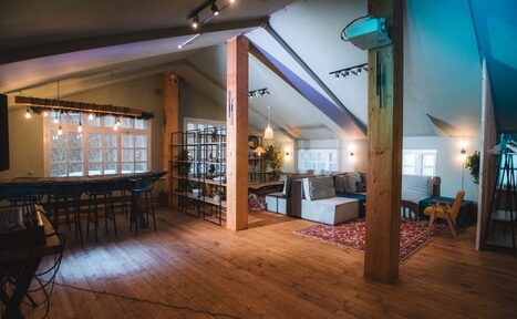 Арендовать Лофт с территорией под открытым небом