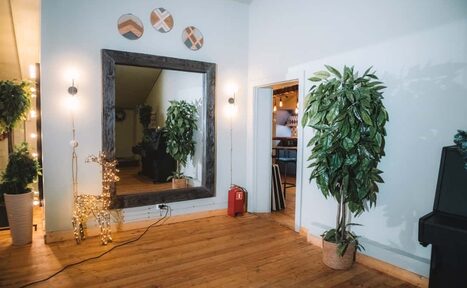 Арендовать Лофт с территорией под открытым небом