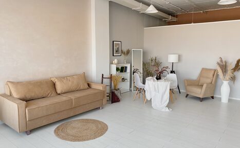 Арендовать LOFT FACTURA. Творческое пространство с панорамным окном