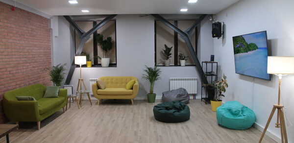 Эколофт с мягкими диванами