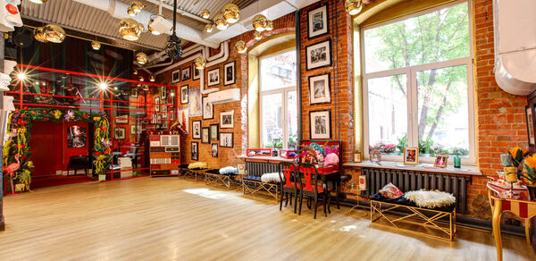 ADORNOS CENTER Арт-лофт для мероприятий