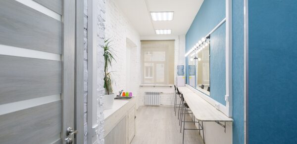 Универсальный зал в центре города рядом с метро