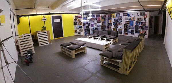 JamTown Яркая lounge-зона