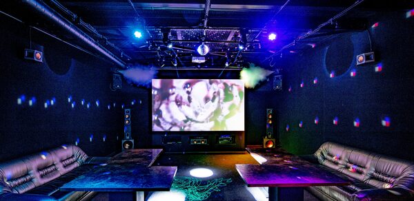 Караоке Лофт-студия в ТЦ