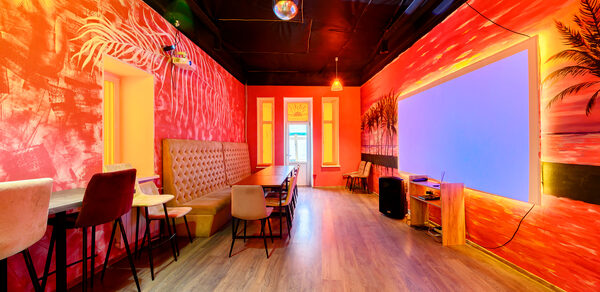 Зал Майами. Светлый и яркий зал в курортном стиле