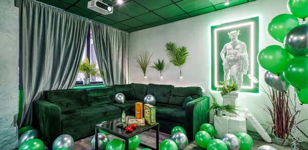 Гринвуд. Мраморный лофт-зал