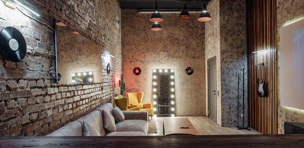 Рокстар. Брутальный лофт с рок атрибутикой