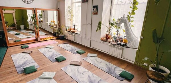 Двухуровневое дизайнерское пространство