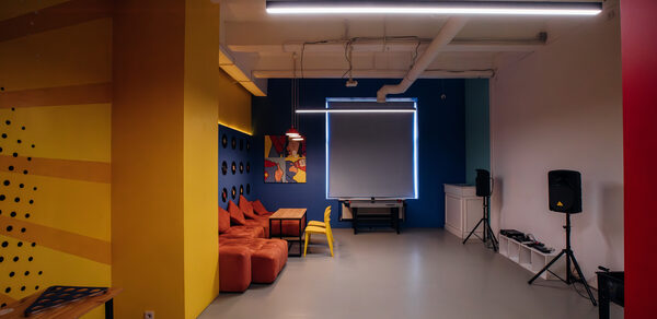 Зал Караоке. Яркое пространство в стиле pop-art