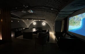 Отдельный зал в лофте