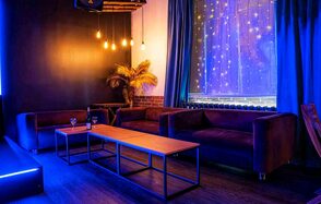 Просторный лофт с грилем и верандой