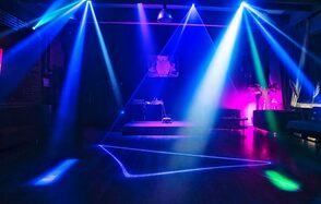 Просторный лофт с грилем и верандой