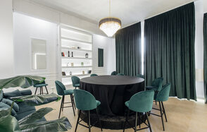 Империал. Лофт в бело-зеленых тонах