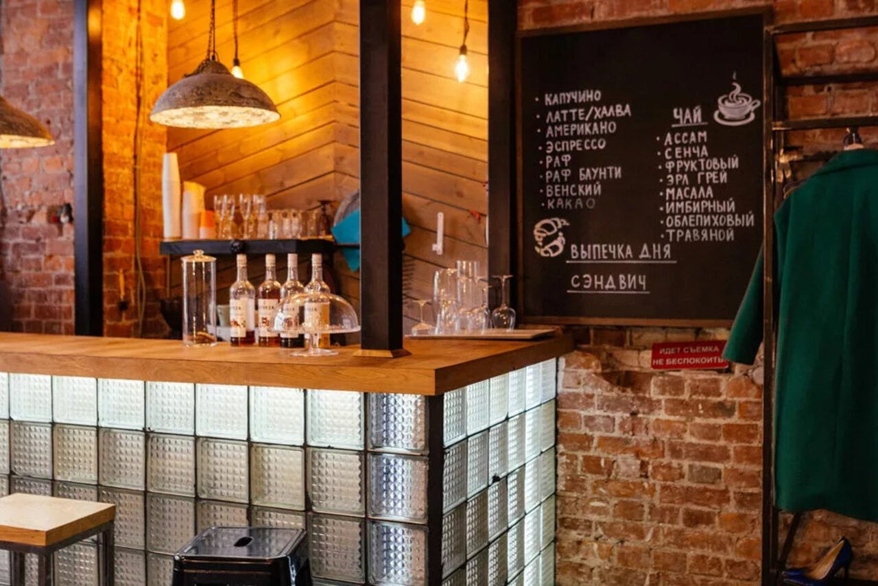 Арендовать  Fabrika. Loft-кафе  