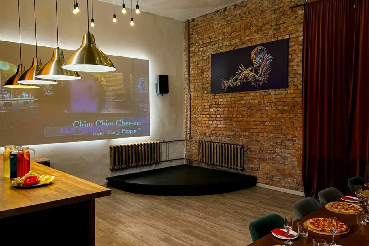 Арендовать Зал Джаз. Лофт-зал со сценой