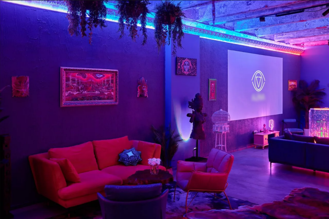 Арендовать AJNA лофт-бутик на набережной КК “Брусницын”