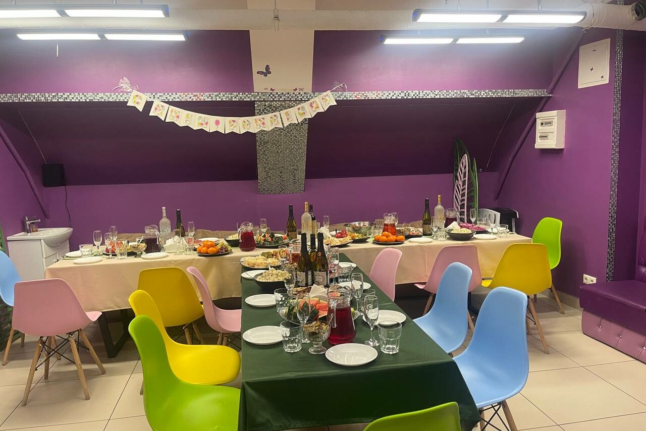 Арендовать Сказочный город. Ультрафиолетовый зал