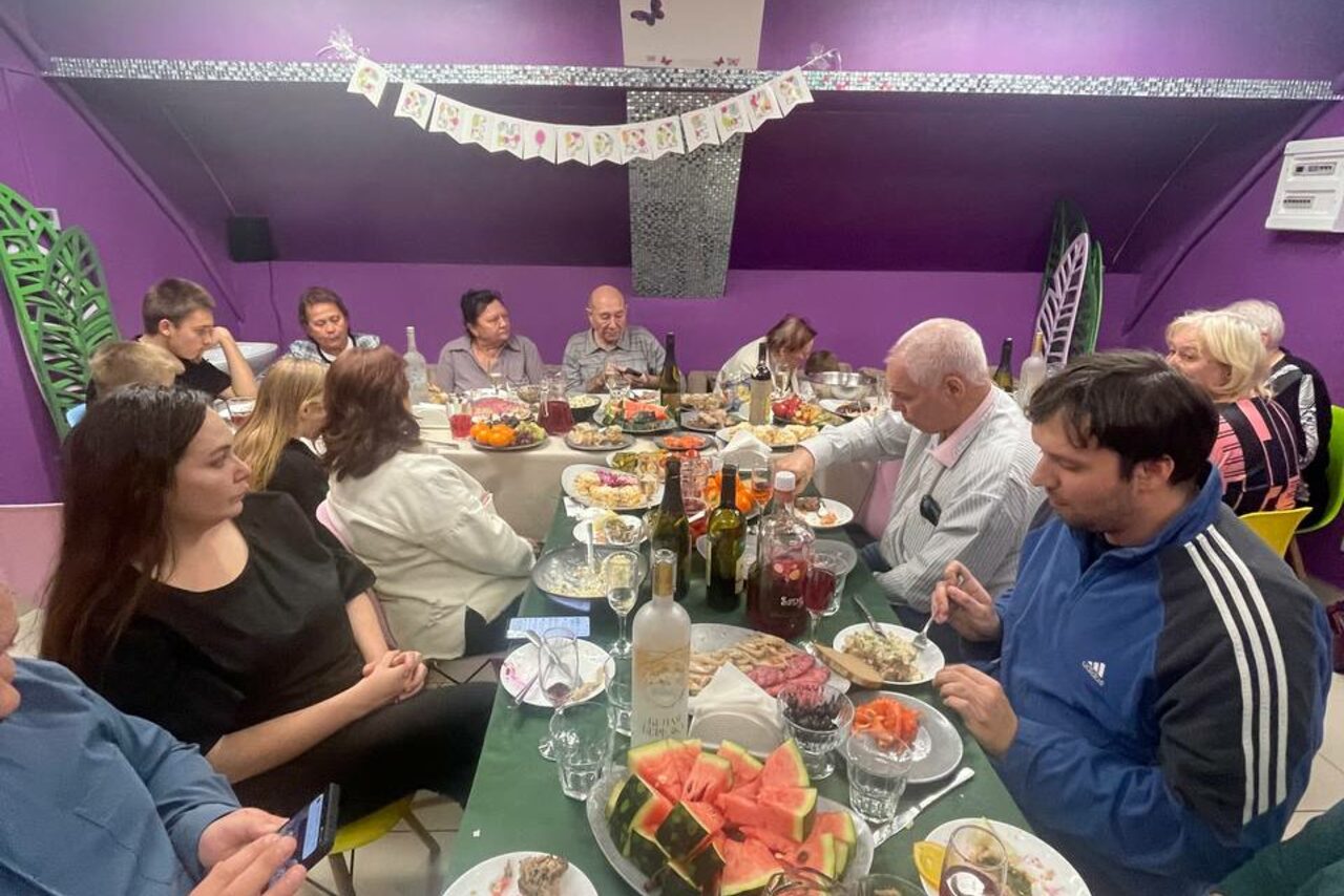 Арендовать Сказочный город. Ультрафиолетовый зал