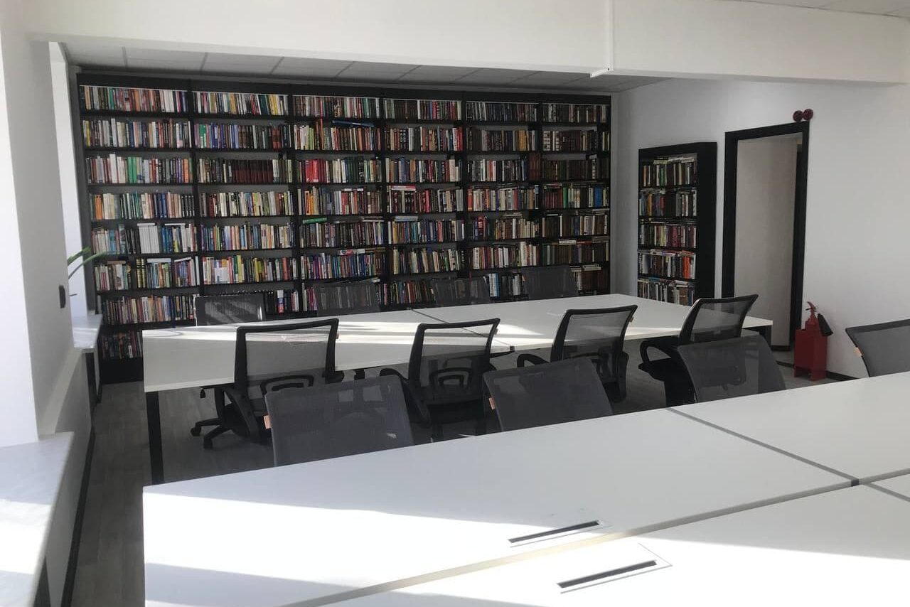 Арендовать Современный коворкинг