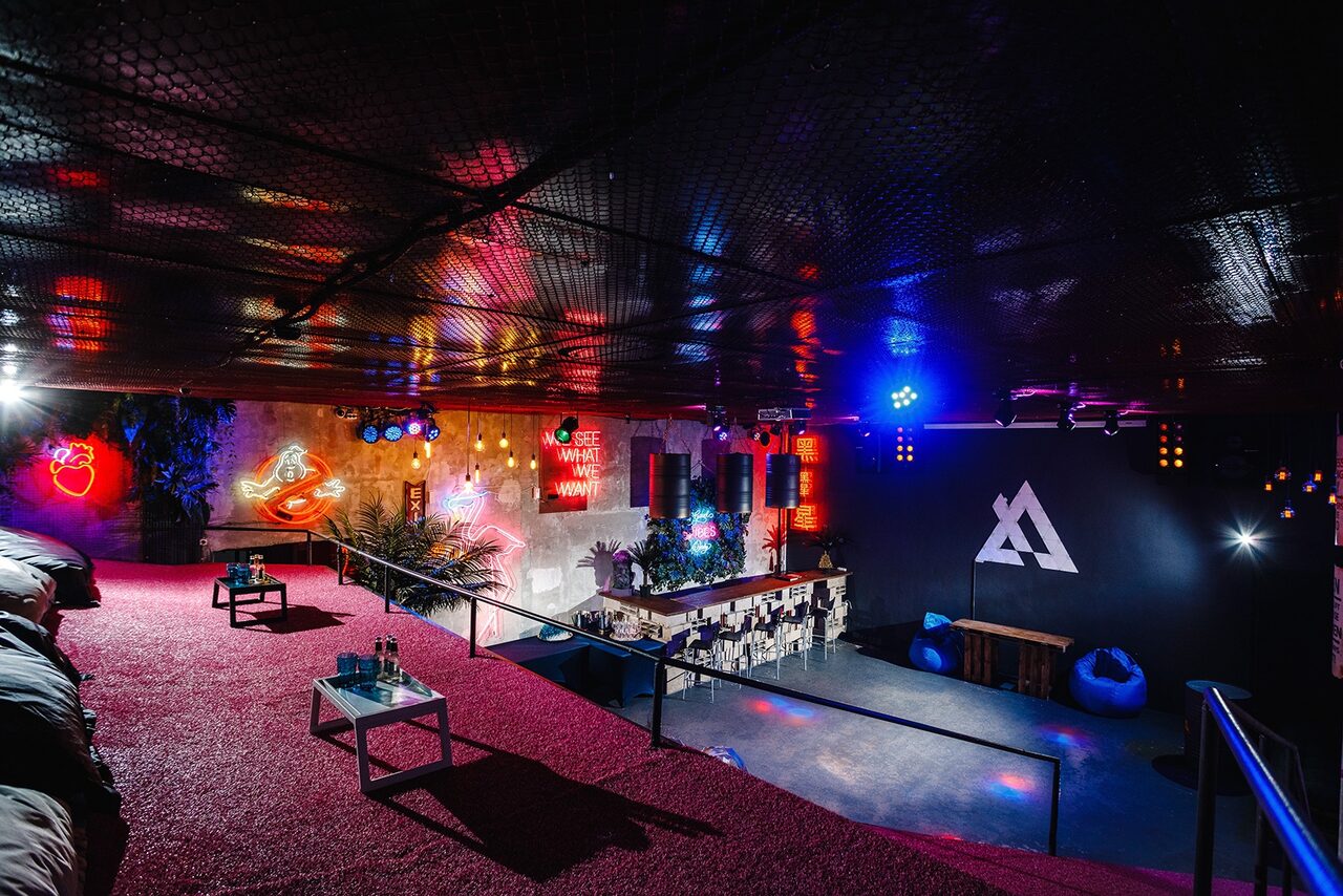 Арендовать Motel Flamingo Площадка в Москве
