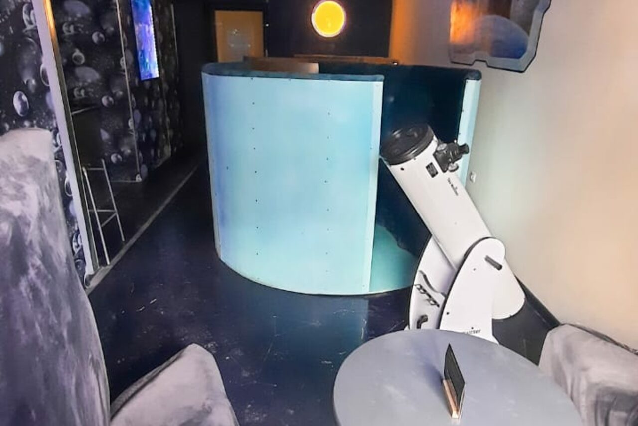 Арендовать Space coffee shop to close