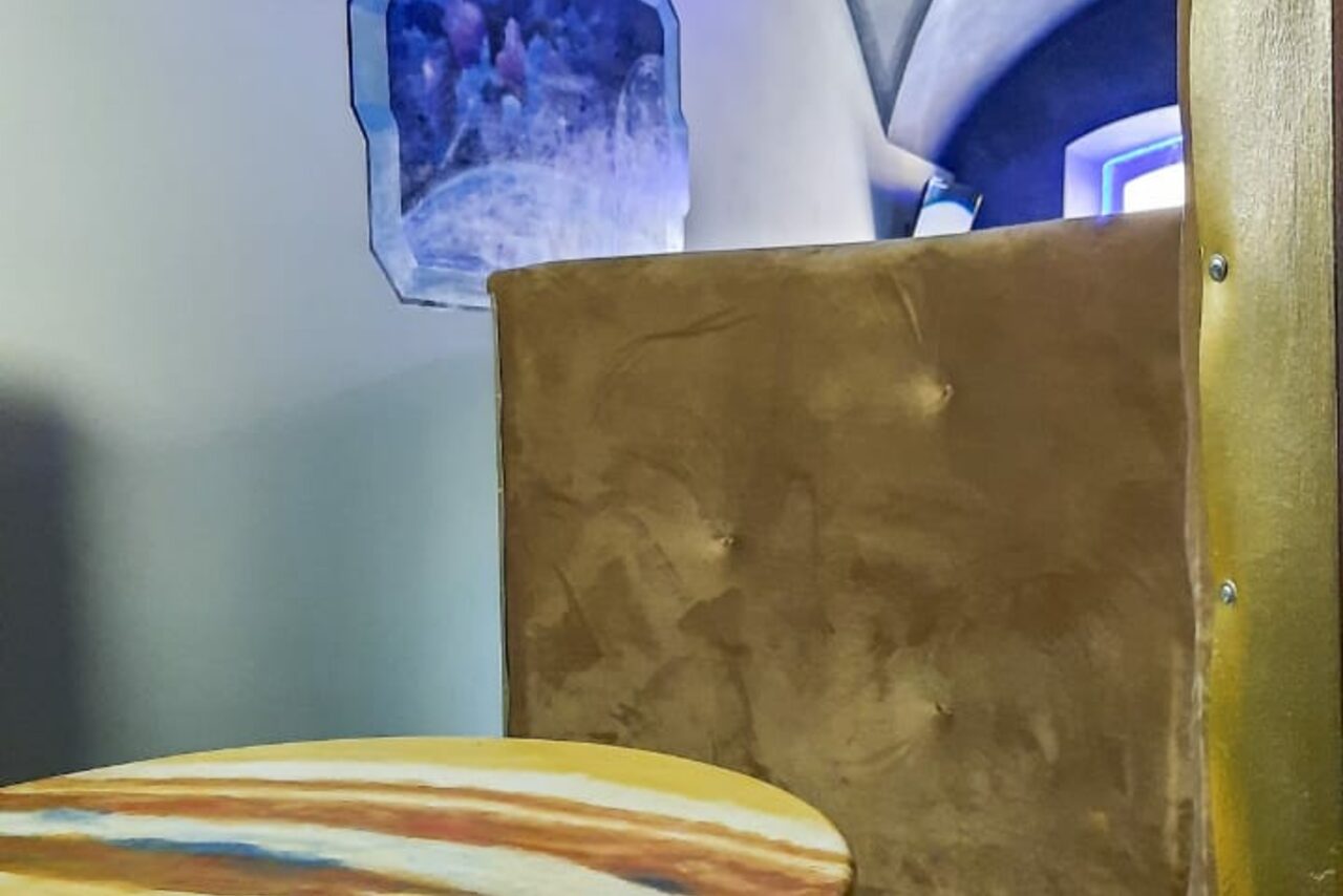 Арендовать Space coffee shop to close