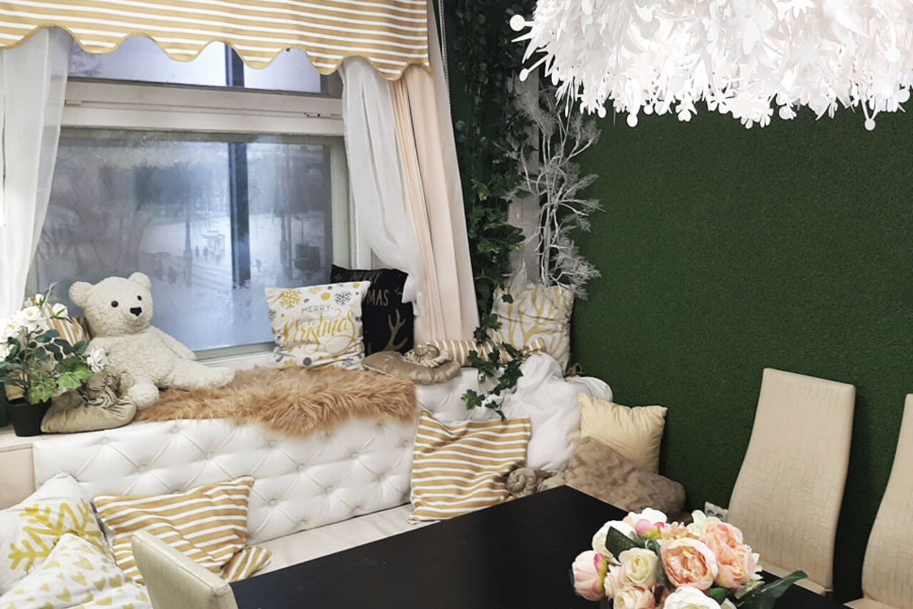 Арендовать Cozy hall with an abundance of greenery