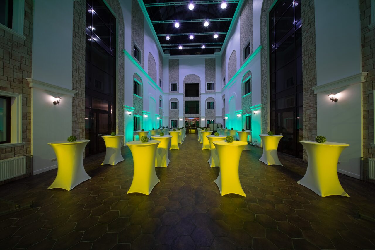 Арендовать PRO-Platforma Банкетный и Конференц Зал