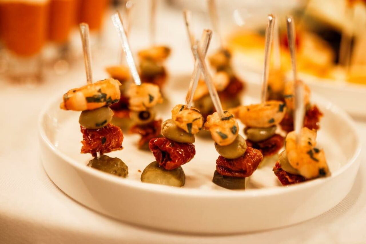 Арендовать Шоу-бар Золотое Колесо