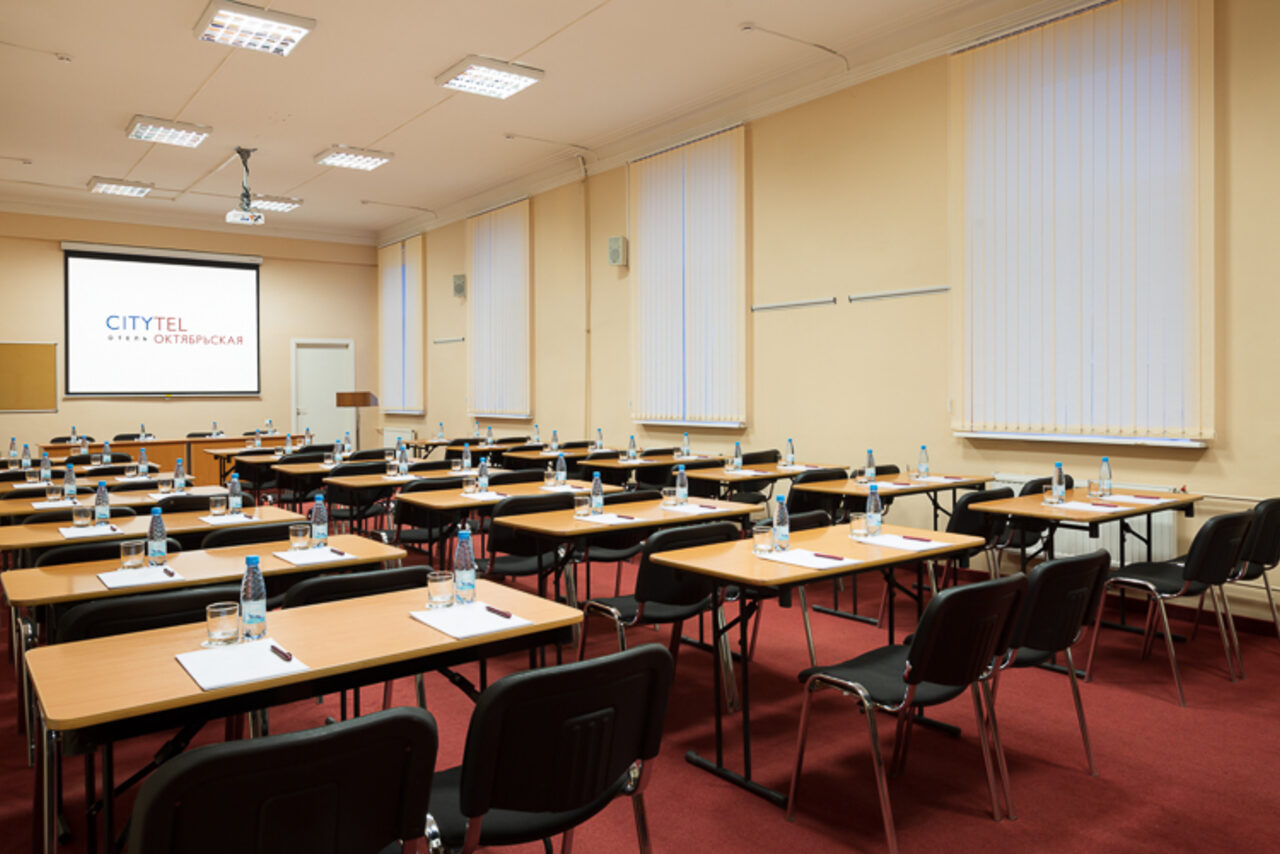Арендовать Отель Октябрьская