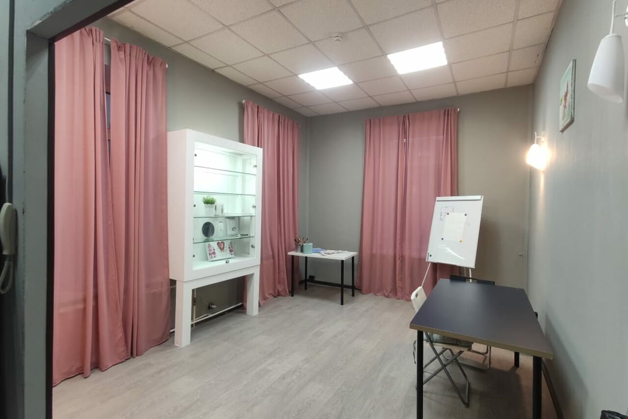 Арендовать Кабинет в творческой студии