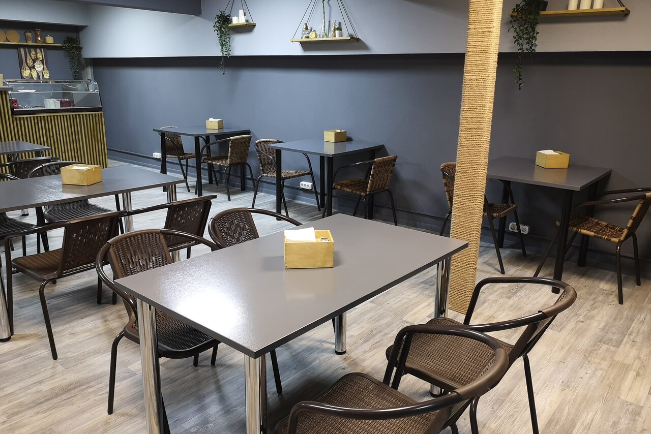 Арендовать Площадка в строгих тонах для праздничных мероприятий