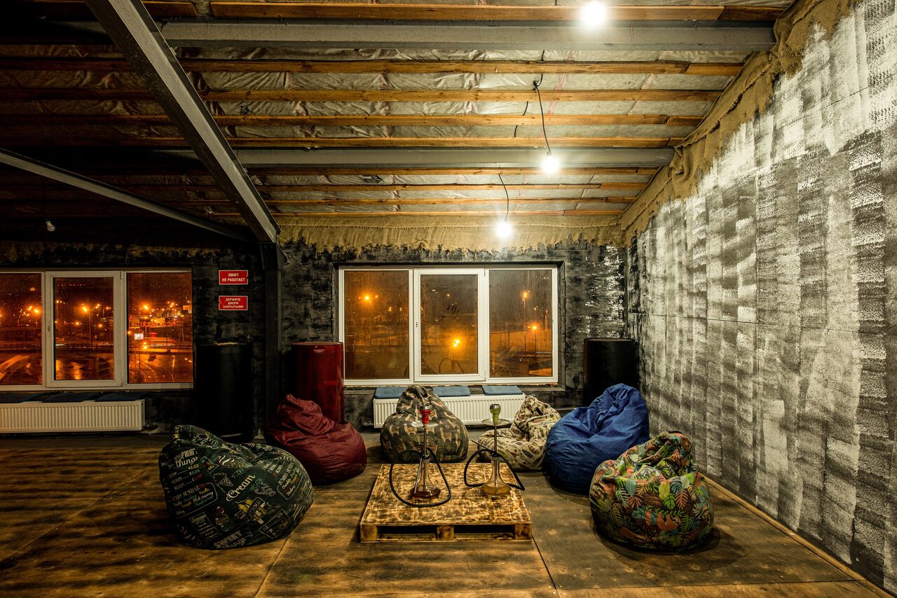 Арендовать Stylish underground space