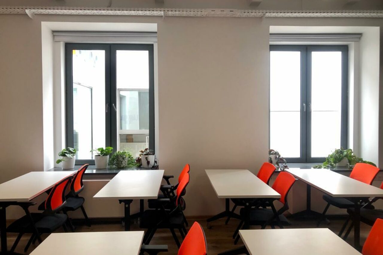 Арендовать Тренинг-зал в особняке на Менделеевской