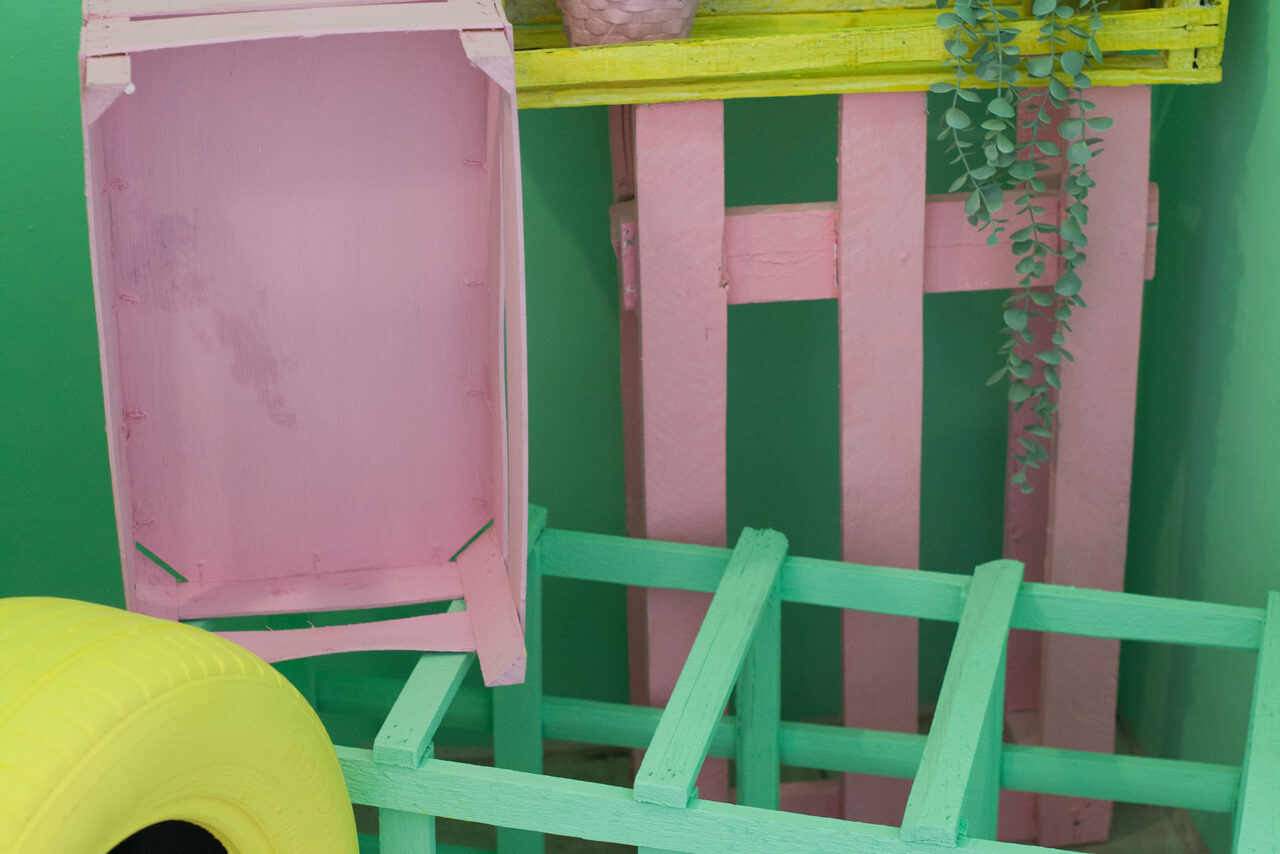 Арендовать Небольшая трехэтажная площадка