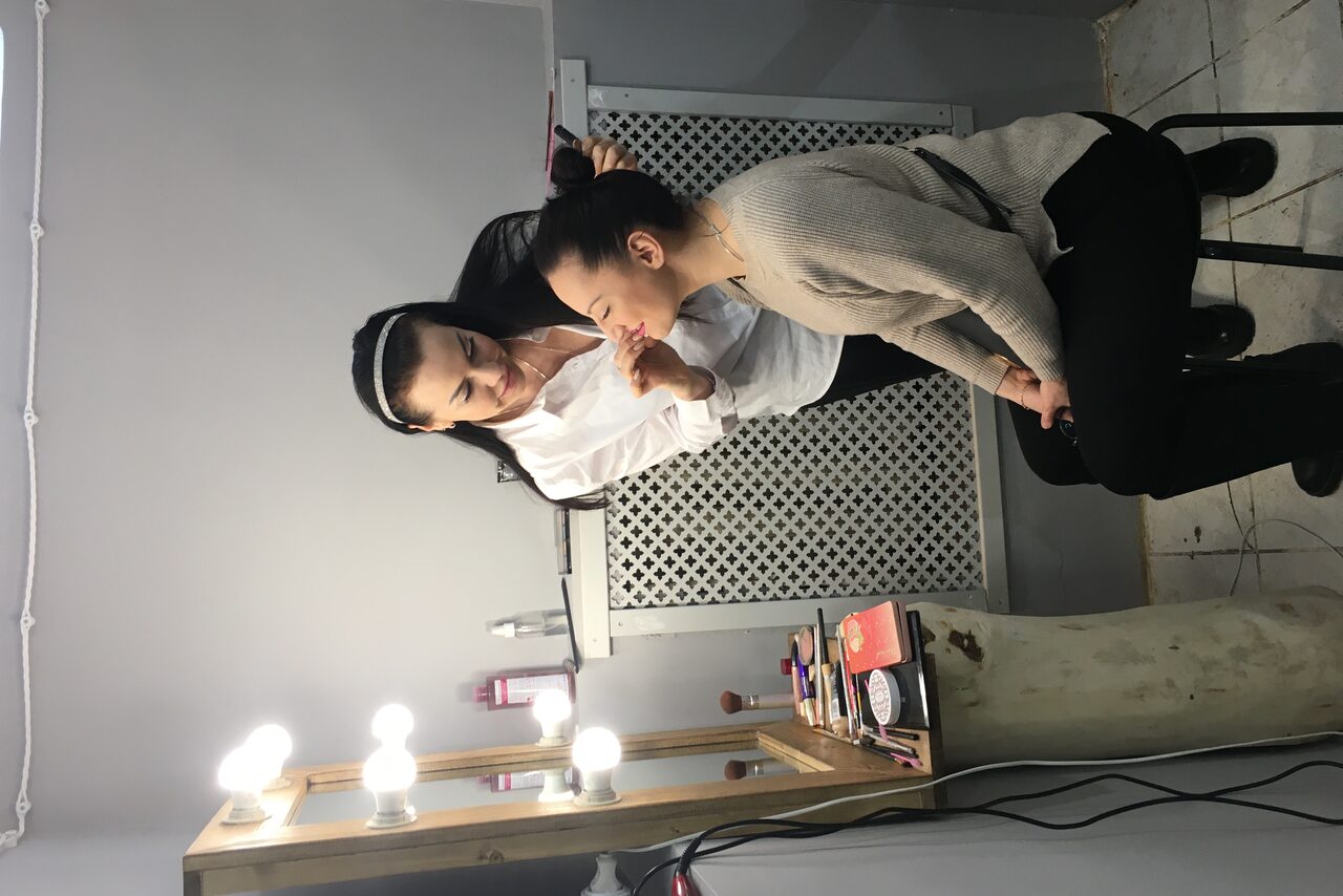 Арендовать Небольшая трехэтажная площадка