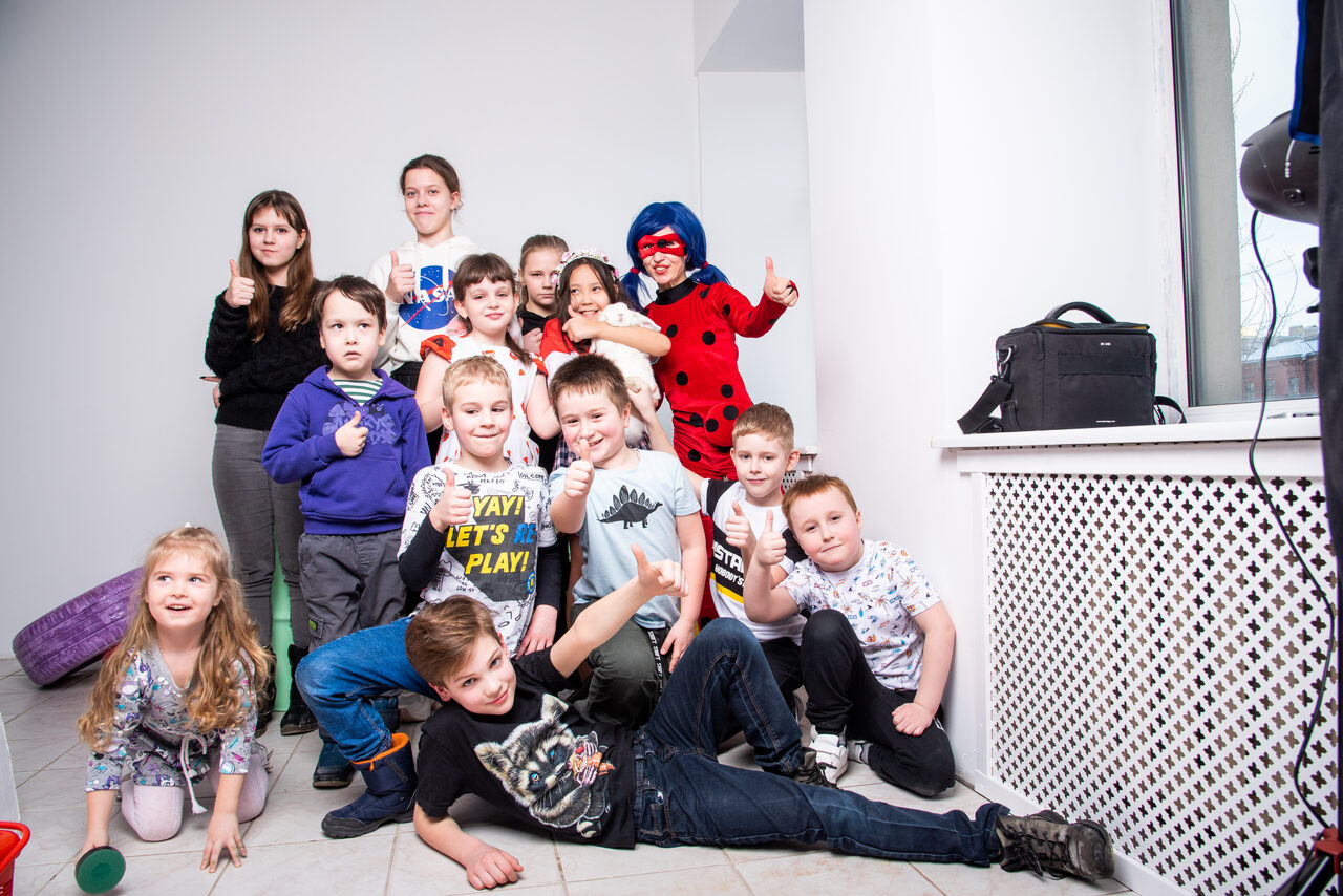 Арендовать Небольшая трехэтажная площадка