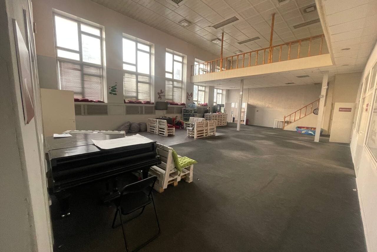 Арендовать Светлое двухуровневое пространство