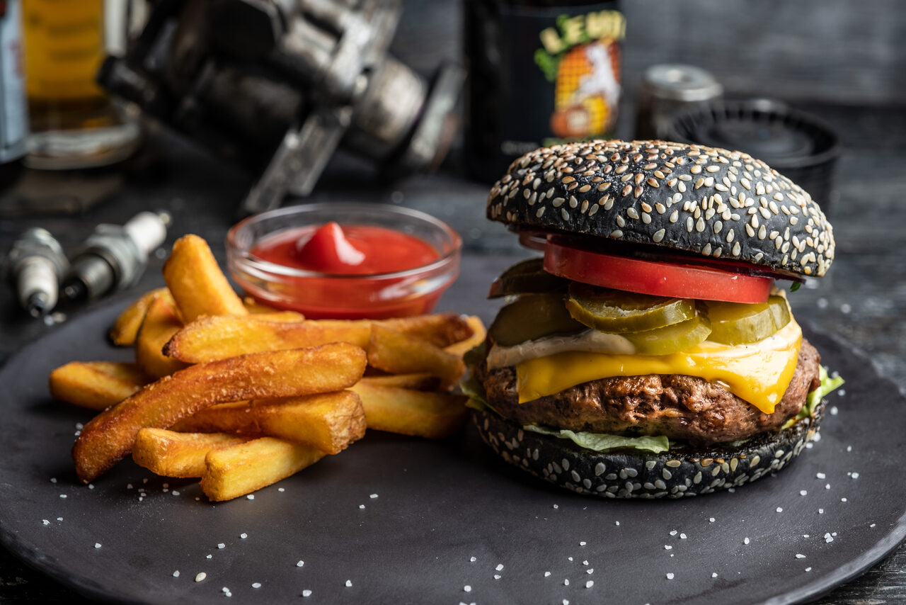 Арендовать Гаражане Паб Площадка в Москве 