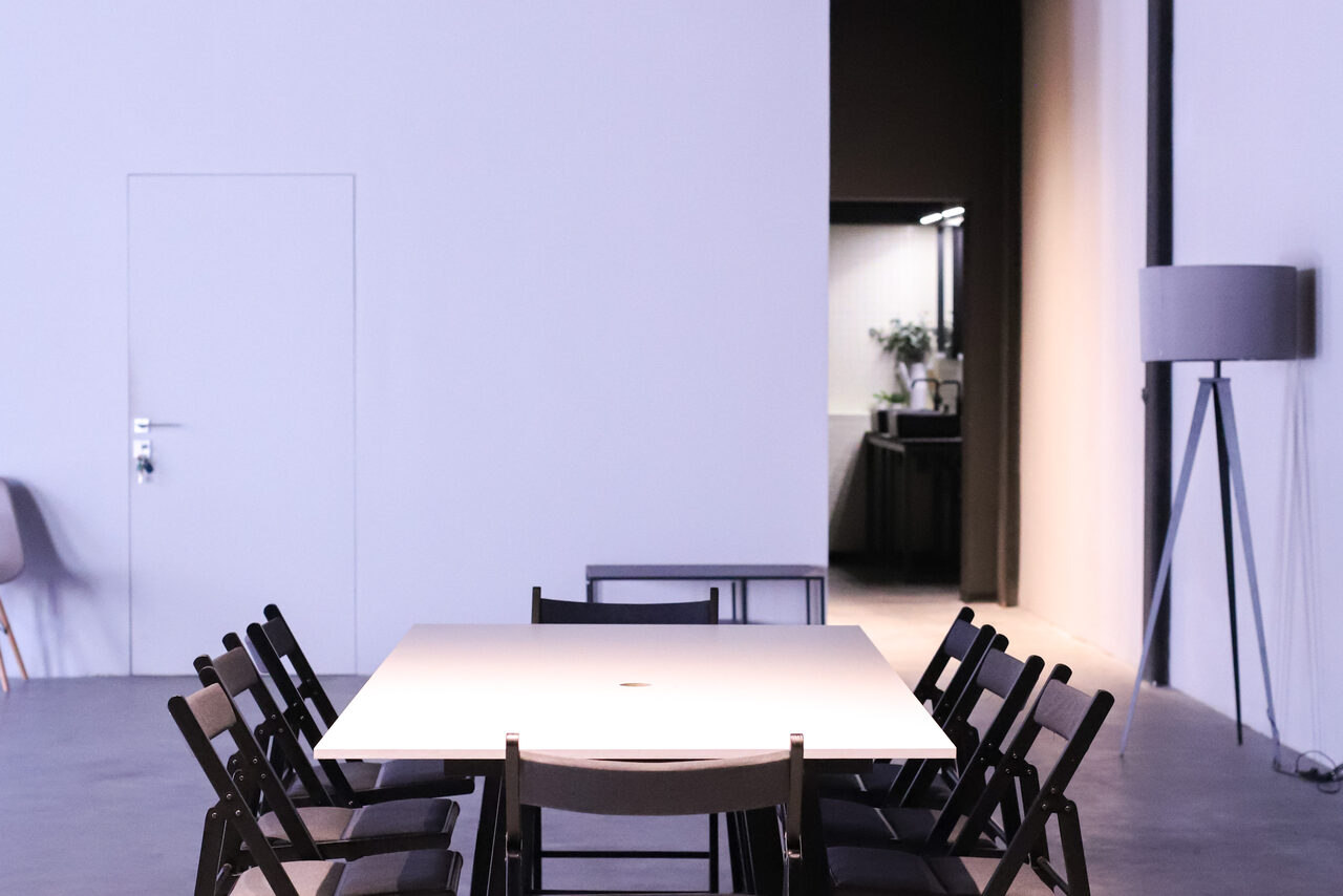 Арендовать Просторный лофт с отдельным входом