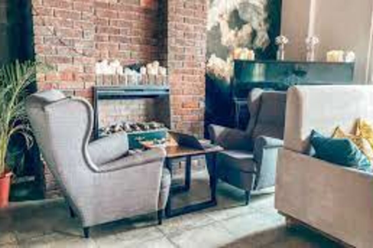 Арендовать Rehab Lounge