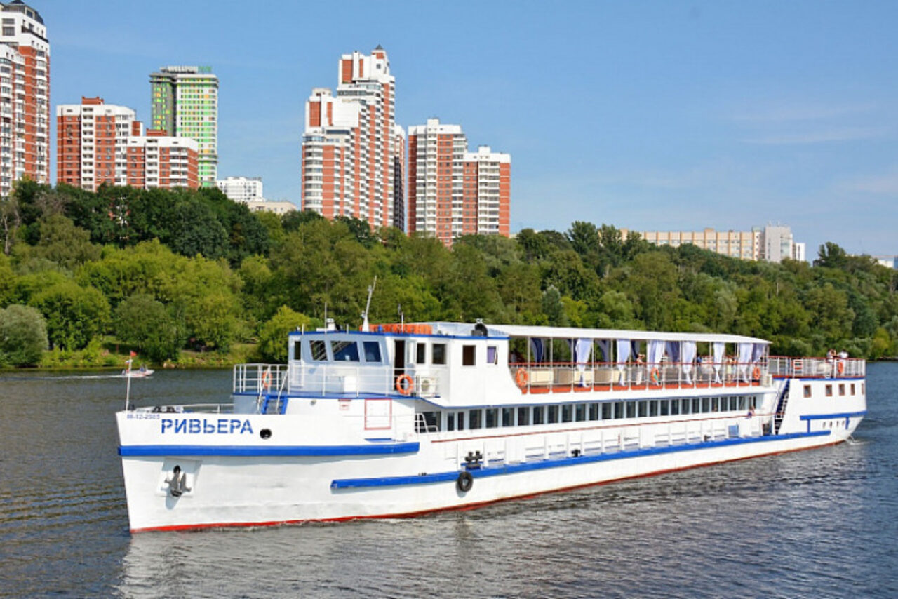 Арендовать Теплоход Ривьера