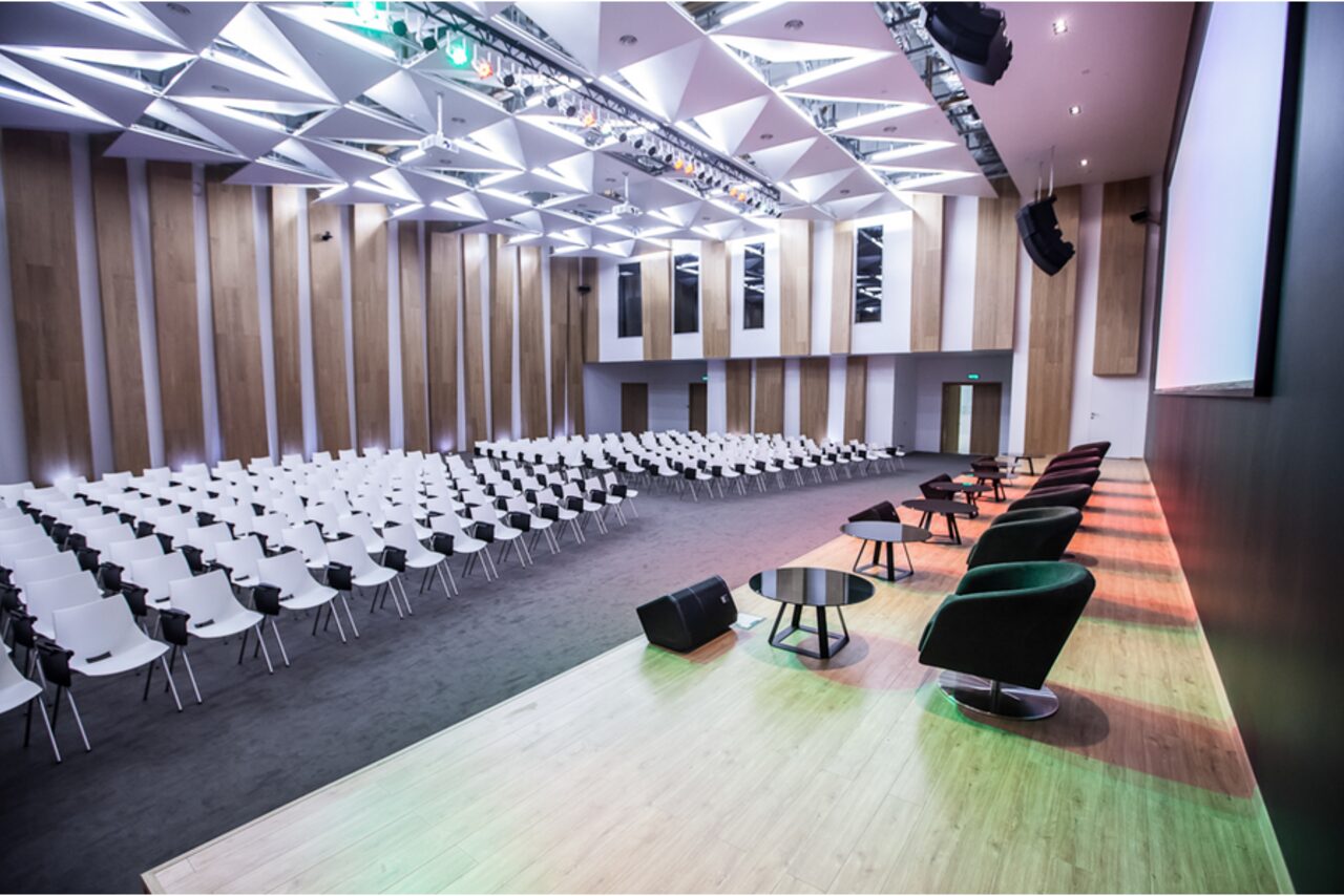 Арендовать  Конгресс-центр 